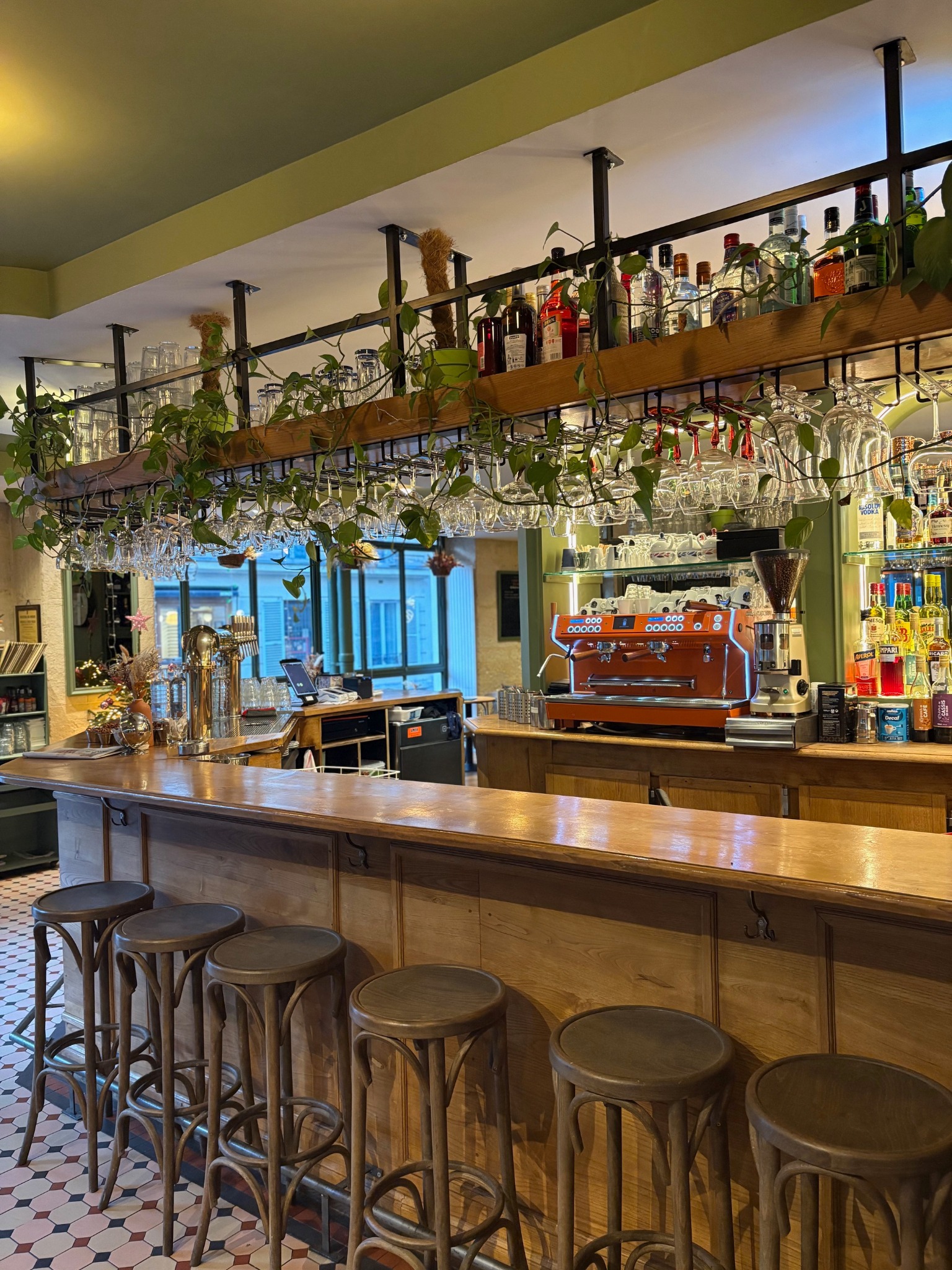 Le bar — L’Ascension