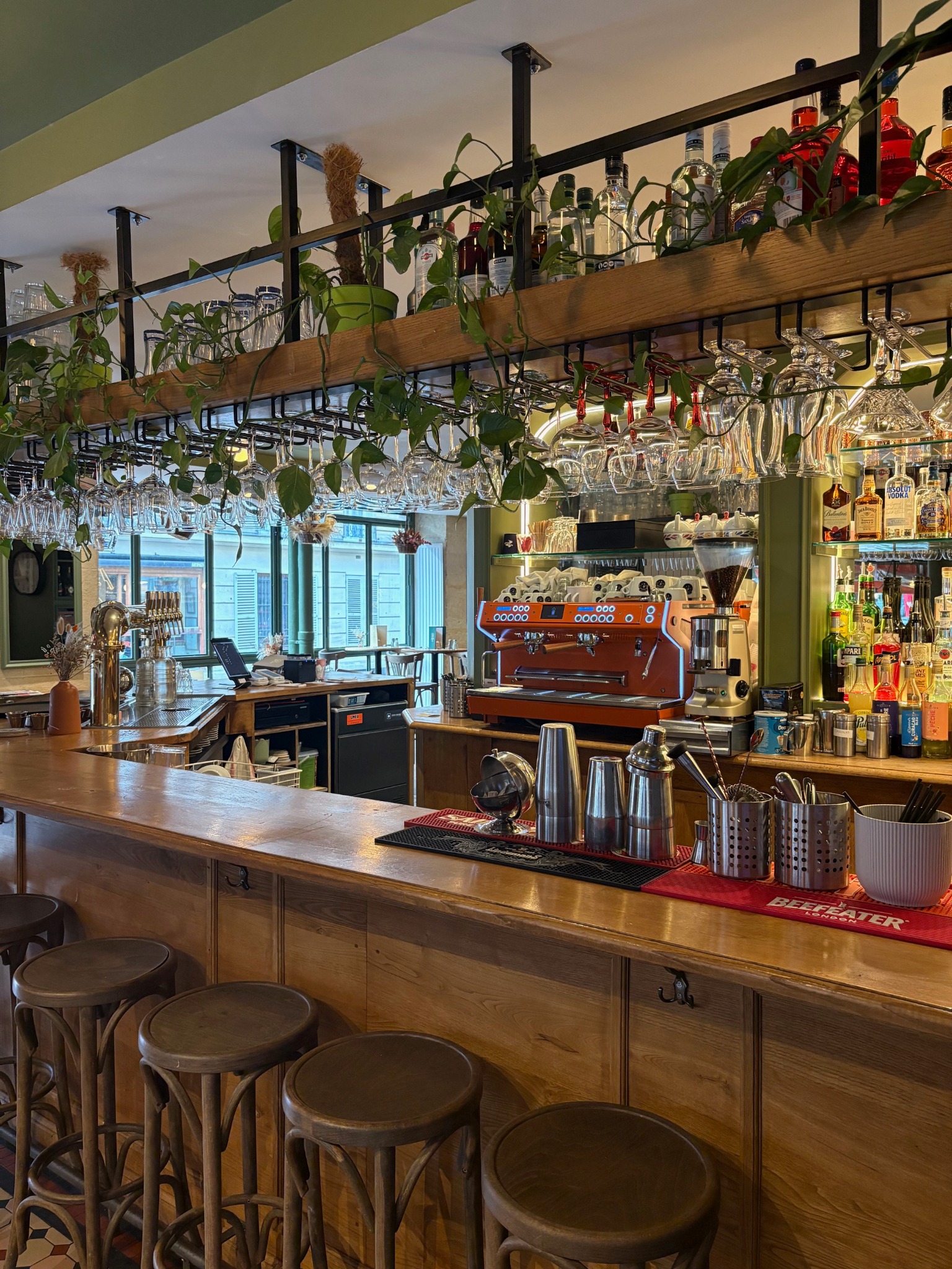 L'ASCENSION — Ambiance brasserie à Montmartre